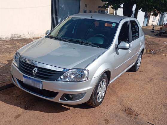 RENAULT LOGAN 1.6 EXPRESSION 8V FLEX 4P MANUAL